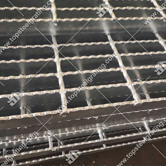 Welded Serrated Steel Grating